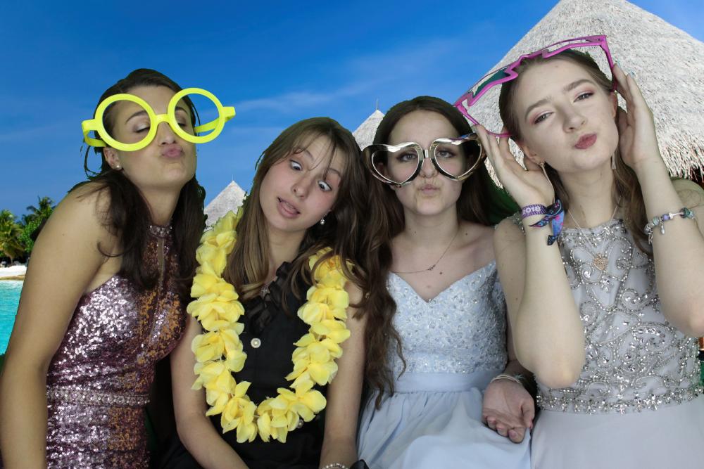 Silvermere Notre Dame  | View more photos from the event at gallery.myphotoboothexperience.co.uk/u/MyPhotoBoothExperienceLtd/Silvermere-Notre-Dame